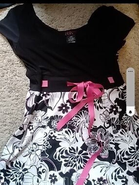 R&K Black, White & Pink Floral Casual Kids Dress